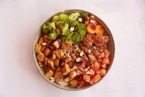 Buddha Bowl de tofu teriyaki