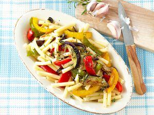 Macarrones con verduras grilladas