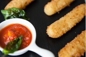Bastones de mozzarella caseros