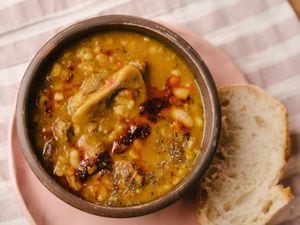 El locro de Toti Quesada