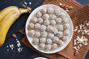 Trufas veganas de banana y avena