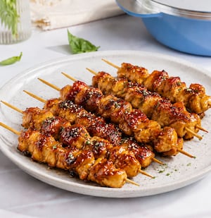 Pinchos de pollo glaseados