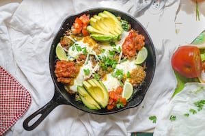 Huevos con palta a la mexicana