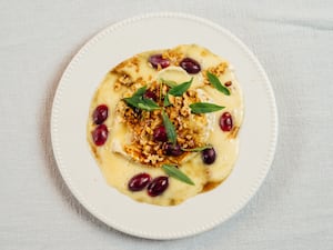 Camembert relleno al horno