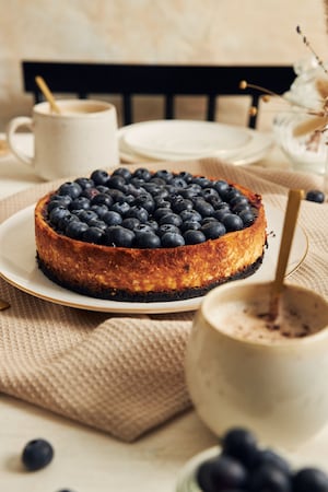 Tarta de arándanos y crema de almendras