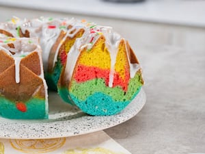 Torta “arcoíris”