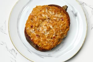 Calabaza rellena de verduras