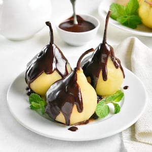 Peras al chocolate