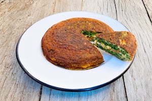 Tortilla de acelga rellena