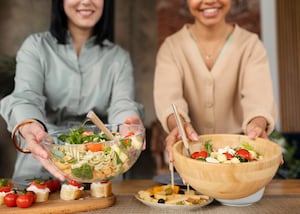 Mujeres que cocinan ideas: gastronomía, comunidad y propósito unidas en una trama invisible y poderosa