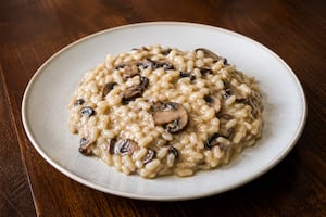 Risotto de hongos para uno