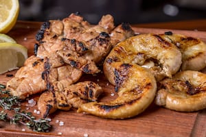 Chinchulines: cómo saber si son frescos, si hay que lavarlos, cuál es la mejor forma de prepararlos y el error común que los arrebata