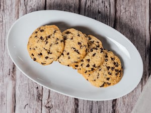 Cookies veganas con chips de chocolate