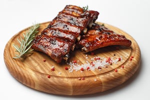 Ribs de cerdo con salsa barbacoa