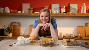 Para la vianda: Natalia Penchas prepara un original sándwich de pollo y un plato de pastas con manteca aromática