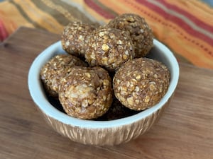 Trufas proteicas de cacao y almendras