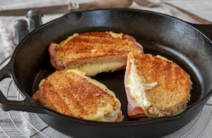 ¿Sobró pan dulce? La sorprendente forma de comer el clásico de las Fiestas que se hizo viral en las redes sociales