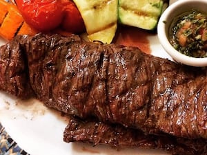 El truco para cocinar una entraña y que quede más jugosa