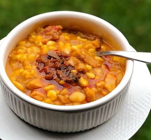 Locro con carne de cerdo