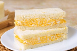 Sándwich de huevo japonés o tamago sando