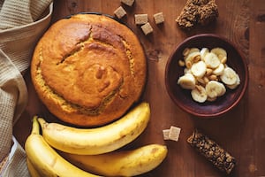 Torta de banana en freidora de aire