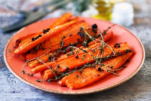 Zanahorias glaseadas con aceto y miel