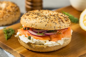 Bagels de salmón ahumado