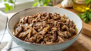 Carne desmechada para sándwiches