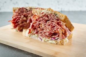 Pastrón casero con tapa de asado