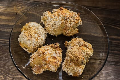 Bastones de pollo rebozados