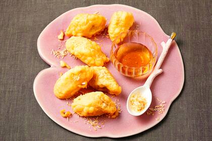 Buñuelos de banana y coco