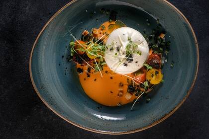 Burrata salmorejo