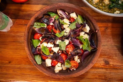 Ensalada de cebollas asadas