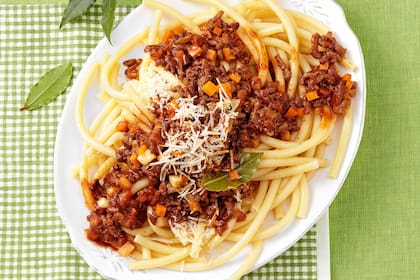 Fideos a la bolognesa