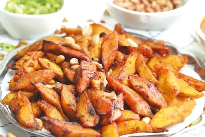 Kelewele o plátano frito especiado