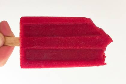 Paleta de frutillas y banana