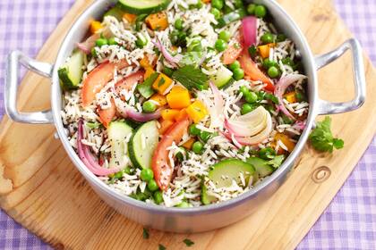 Pilaf colorido de vegetales