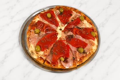 Pizza al molde de jamón y morrones