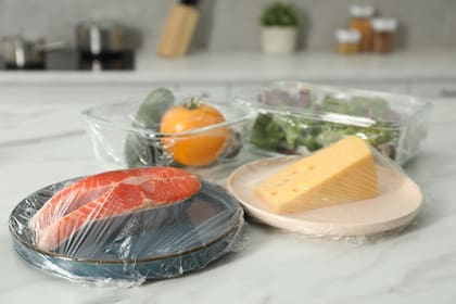 Recomendaciones para usar el papel film en la cocina de casa