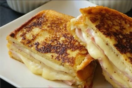 Tostado keto de jamón y queso